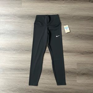 NWT Nike Women’s High Rise Leggings